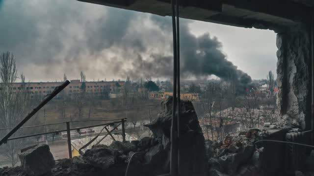 У края бездны. Фильм третий - Выход к морю смотреть онлайн