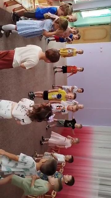 Каравай. Поздравление с днём рождения одногруппников в детском саду. Володе 3,11