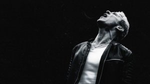 Роман Исаев - Кто-то простит (слова и музыка Мурат Насыров)