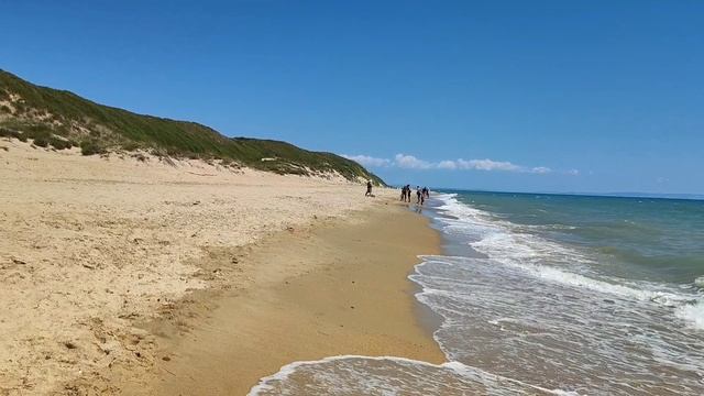 Едем на Чёрное море посмотрим есть ли мазут на Бугазской косе. смотреть онлайн