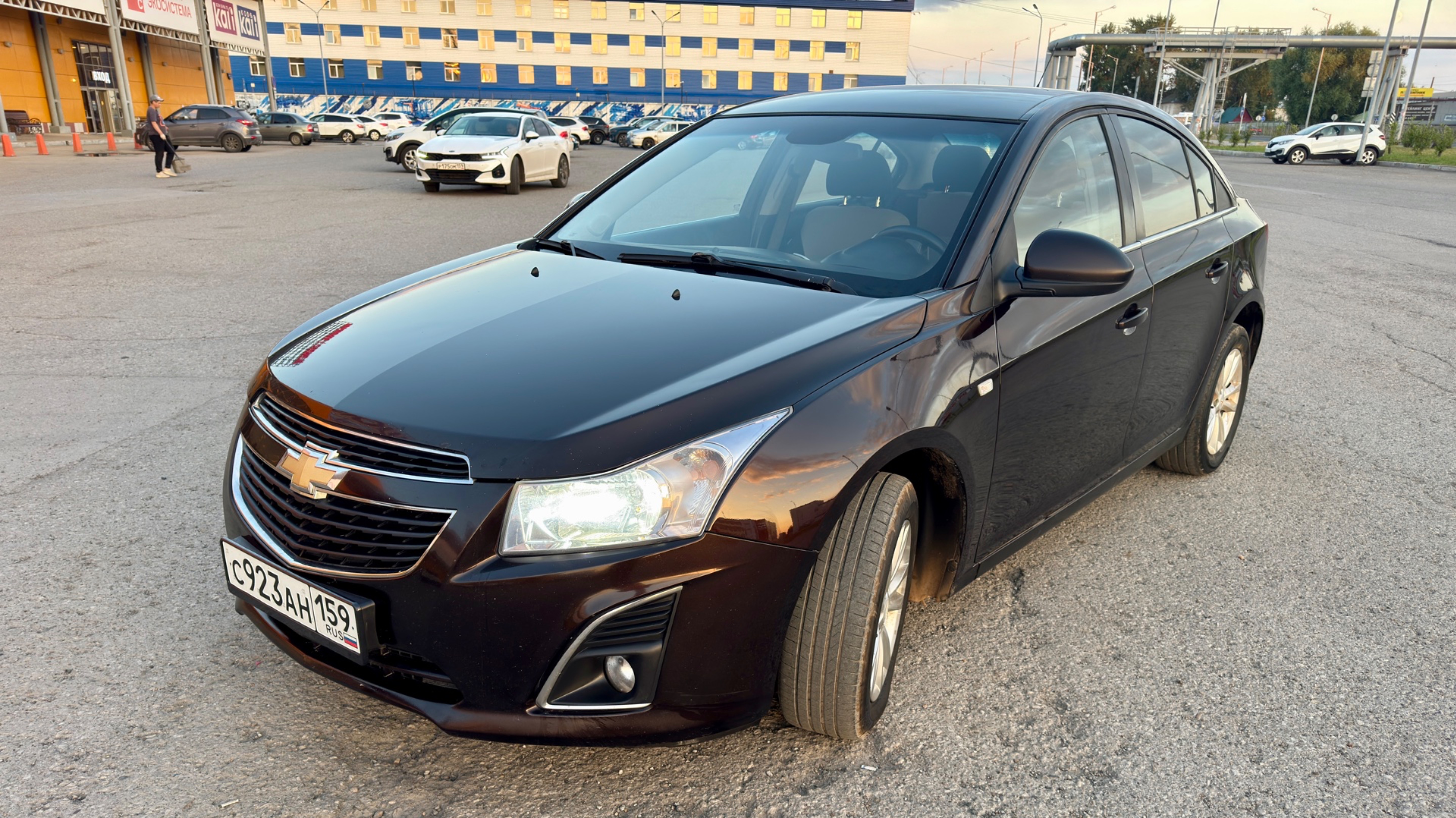 Chevrolet Cruze 2013 1,8 МКПП 1 хозяин редкий коричневый цвет смотреть онлайн