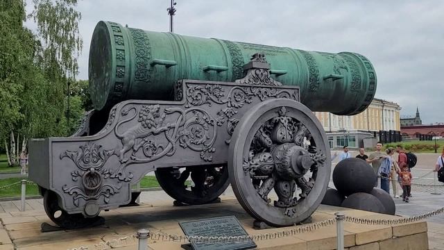 Кремль - Соборная площадь в августе 2025 смотреть онлайн