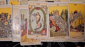 ТАРО РАСКЛАД\ КТО ОЧЕНЬ ОСТРО ОЩУЩАЕТ ВАШЕ ОТСУТСТВИЕ?!