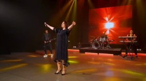 Лариса Андреева "Потанцуем" 
Стихи: Наталья Алетина 
Музыка и исполнение: 
Лариса Андреева