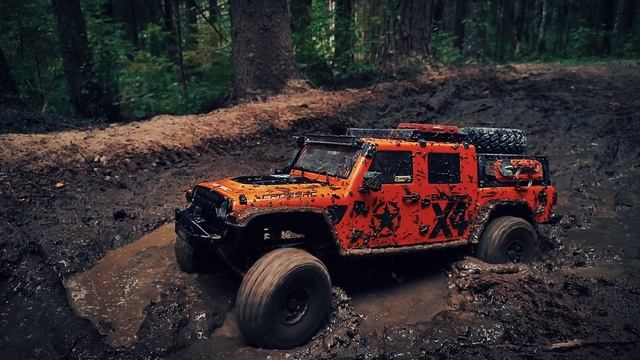 Мощный заряженный Джип Гладиатор Crossrc EMO X4 смотреть онлайн