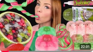 ASMR MUKBANG, арбузные десерты, кисло-сладкие огурцы Warheads, съедобная слизь, напиток с восковыми