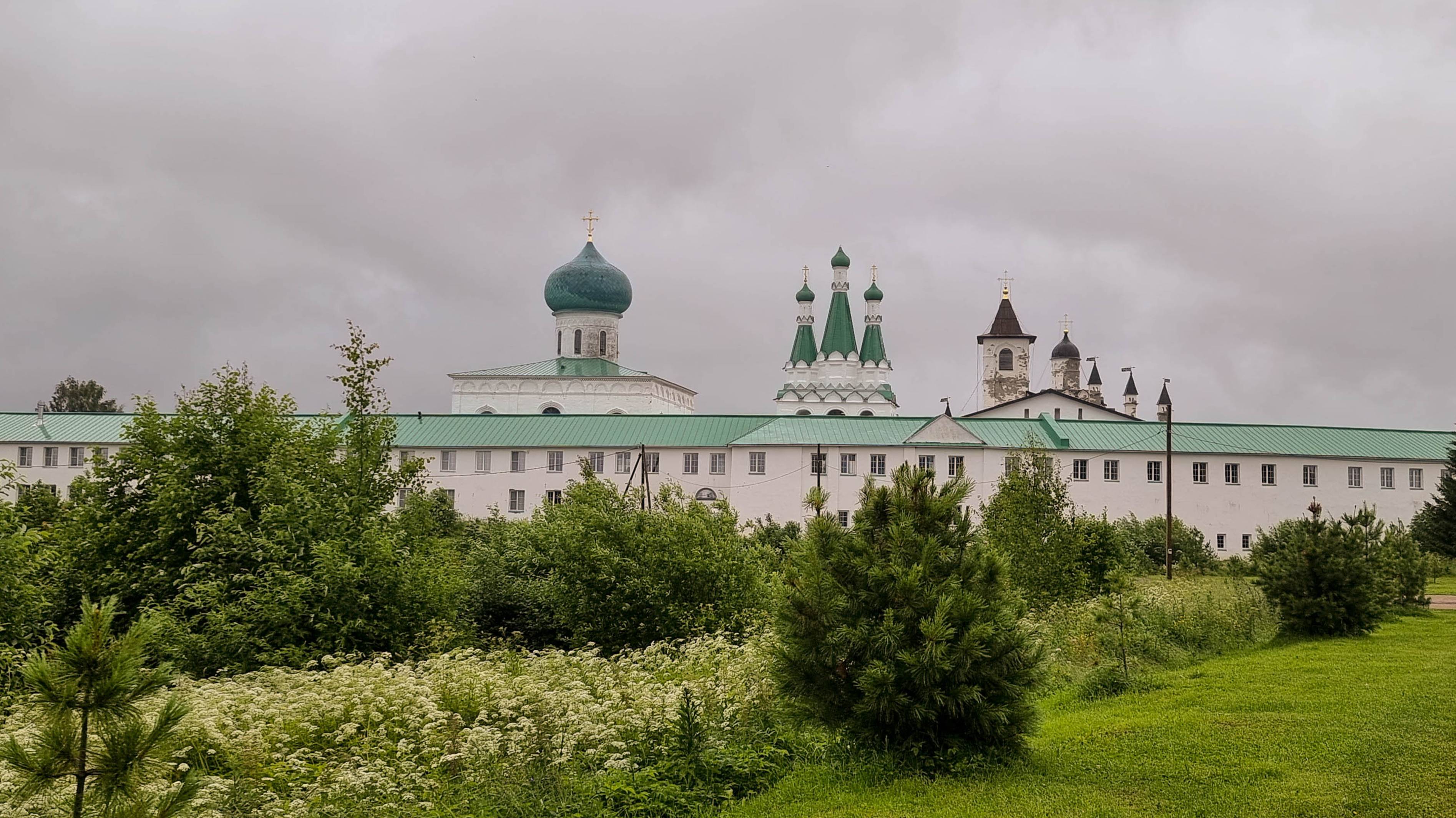Свято-Троицкий Александра Свирского мужской монастырь. 4.07.2025г. смотреть онлайн