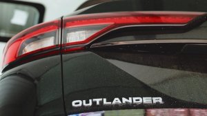 Mitsubishi Outlander USA, 2021 г. — полная замена масла в вариаторе (CVT), двигателе и редукторах.