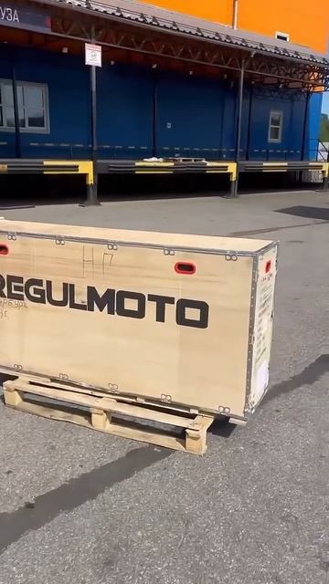 Отправляем новый RegulMoto ADV300 смотреть онлайн