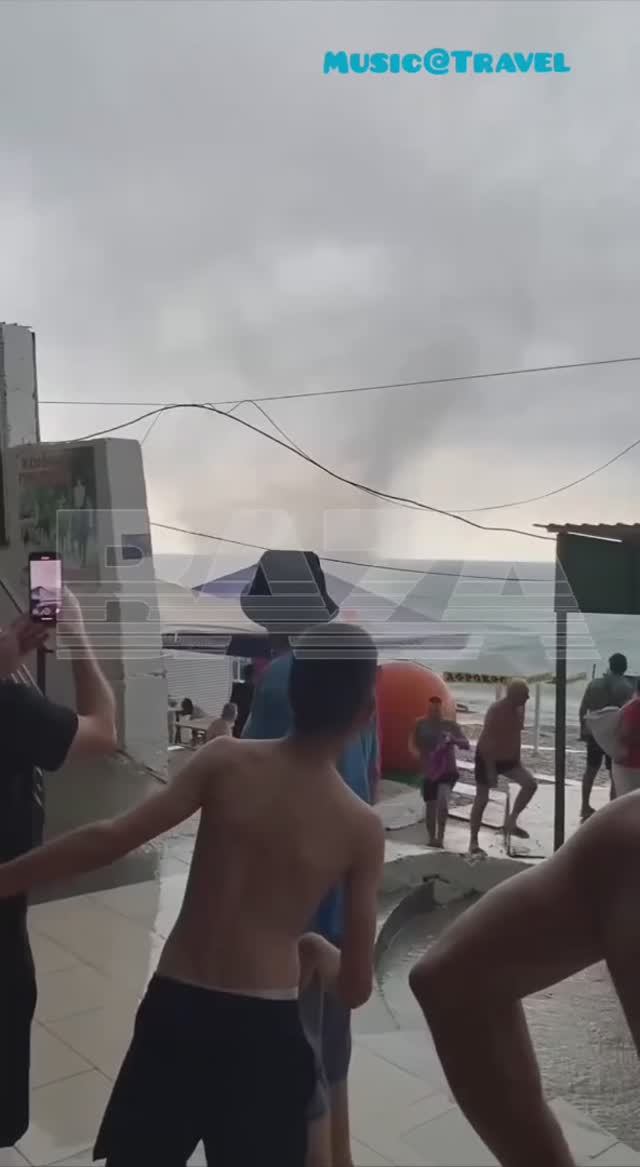 Потоп на Кубани и смерч в Туапсе. Кадры очевидцев! смотреть онлайн