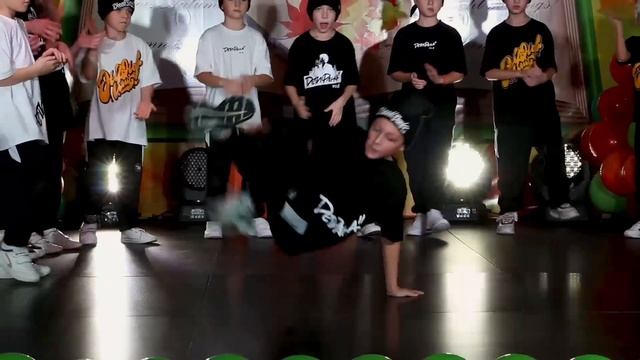 💥 Брейк-данс 5 — яркое выступление учащихся начальной школы! смотреть онлайн