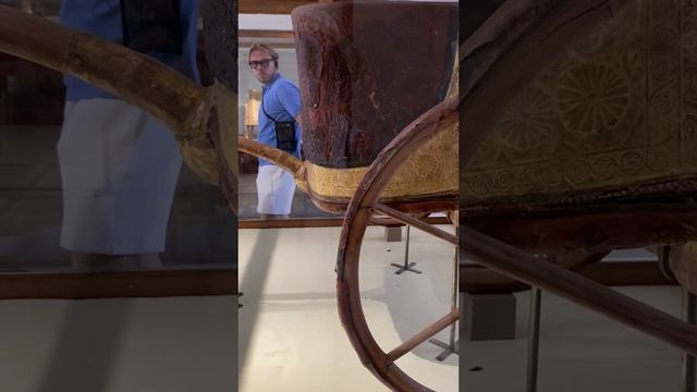 В Египетском Национальном музее / Каир смотреть онлайн