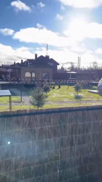 Будем рады видеть вас в уютном пространстве в дали от городской суеты!