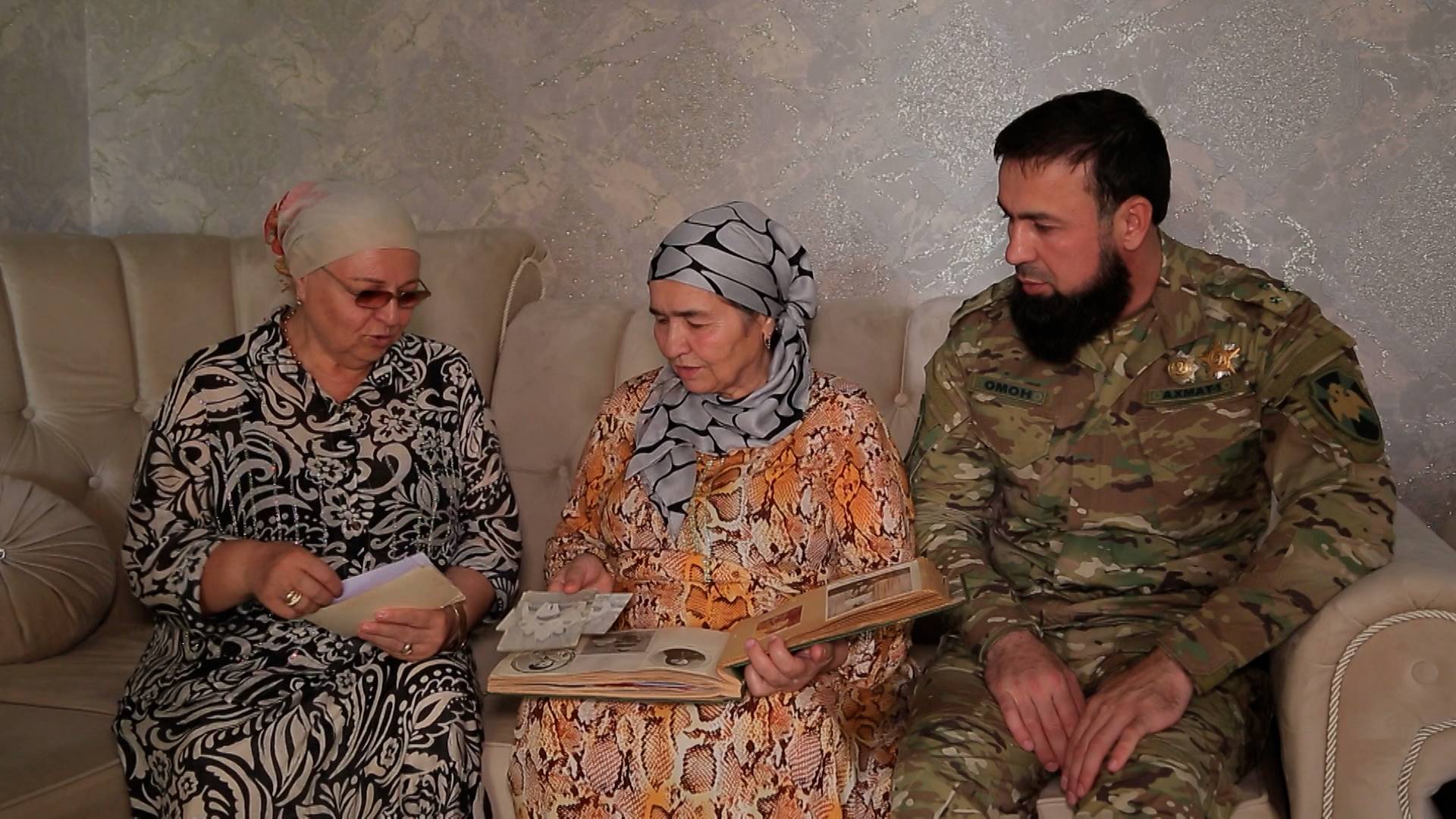 Дахарен некъаш - Семья А. Хизриева, Участник СВО ( М. Бестаева ) смотреть онлайн