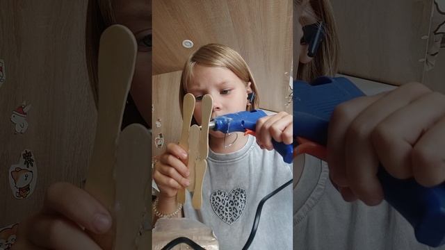 делаю Милке кровать 2 часть смотреть онлайн