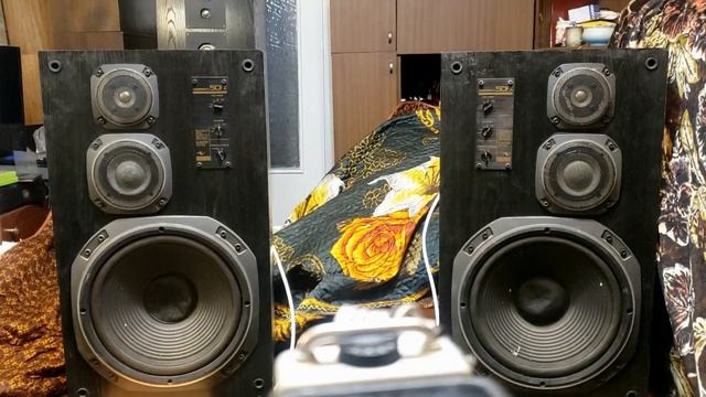 Altec Lansing 315 vs Victor zero 50fx звук смотреть онлайн