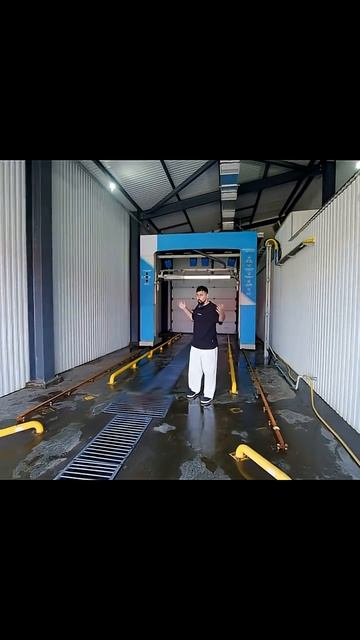 Leisuwash EG - робот для коммерческого транспорта #carwashbusiness #automaticcarwash #роботмойка (7 смотреть онлайн