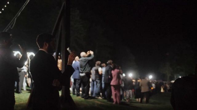 Невероятно красивое шоу дронов на свадьбе во Владикавказе смотреть онлайн