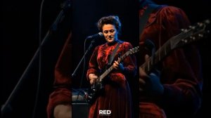 Музыка в красном стиле