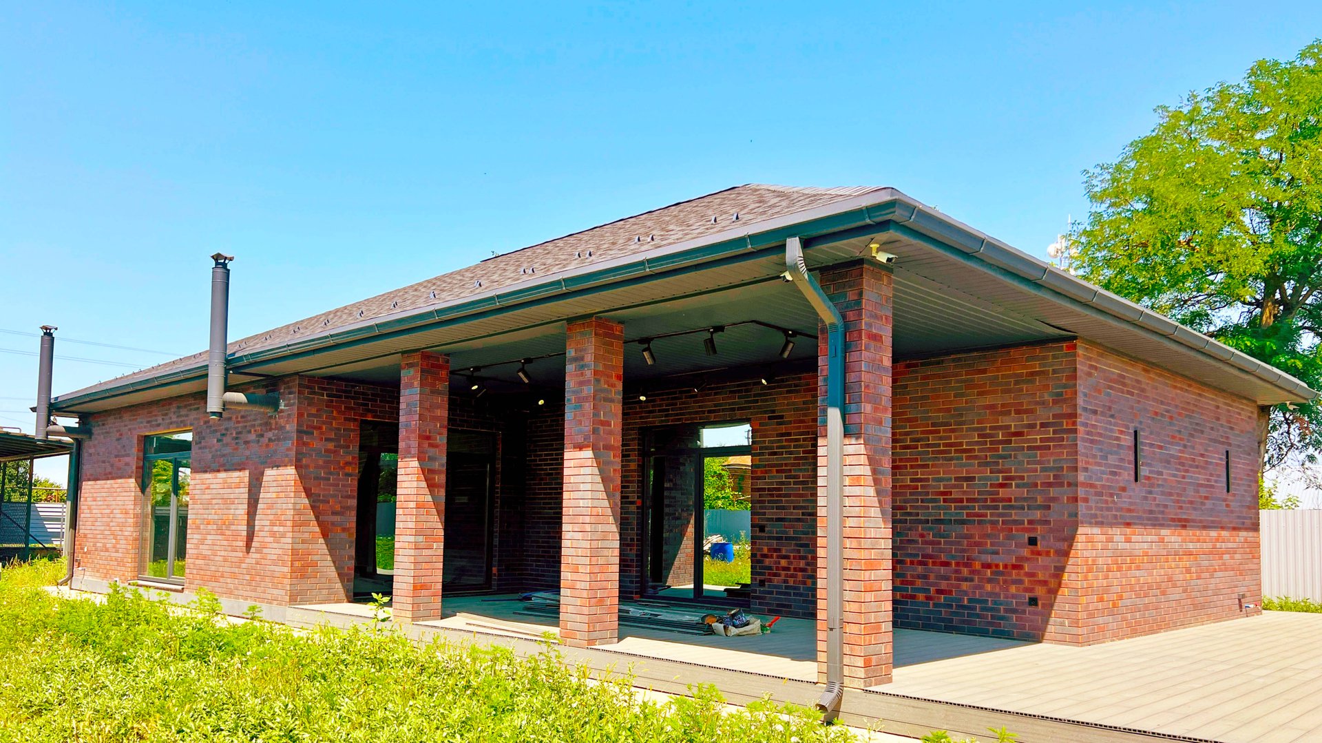 Современный дом с качественной отделкой и удобной планировкой смотреть онлайн