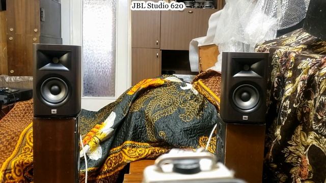 JBL Studio 620 vs Yamaha ns 700x и Melodavid Piccolo звук смотреть онлайн