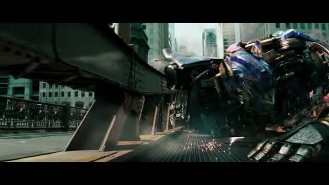 Из фильма " Трансформеры 3: Тёмная сторона Луны" (2011)