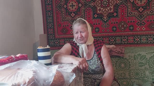 С Ритулей навестили бабушку Наталью. смотреть онлайн