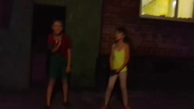 Поем песню итс май лайф вместе с Ульяной play смотреть онлайн