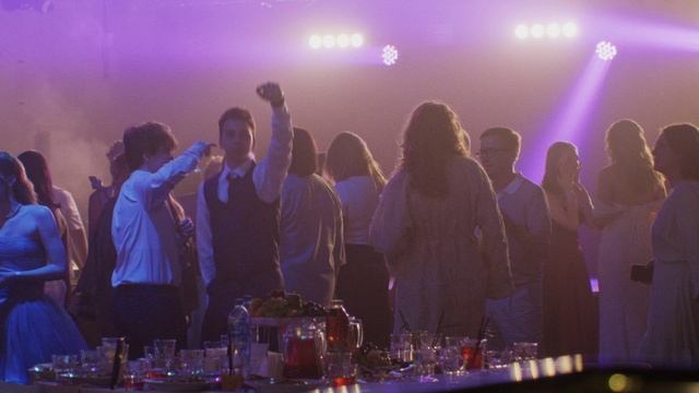 Ведущий выпускной