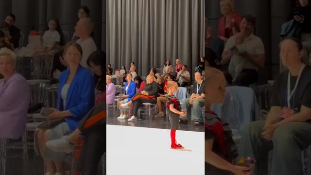 Видео с Мода Феста юга России 2025 смотреть онлайн