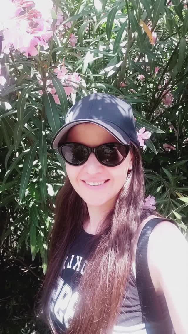 Нужен ли сайт, если есть соцсети? #shorts #вебдизайн #дизайнсайтов #тильда #фигма #tilda #figma