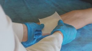 Применение самофикцирующегося липкого бинта