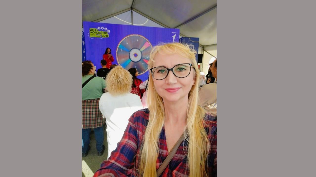 Поём вместе. День молодёжи в Челябинске, 2025. "Я - русский", "Седая ночь". смотреть онлайн