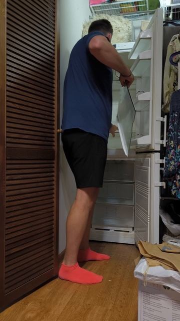 КАК МЫТЬ ХОЛОДИЛЬНИК
#Непыли #Уборкаквартир #Красныешорты #Мобильныйклининг #Чистыйдом