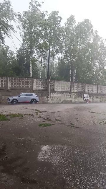 VID_20250805_143941.mp4 Просто дождь. Саранск. 5 августа 2025 г смотреть онлайн