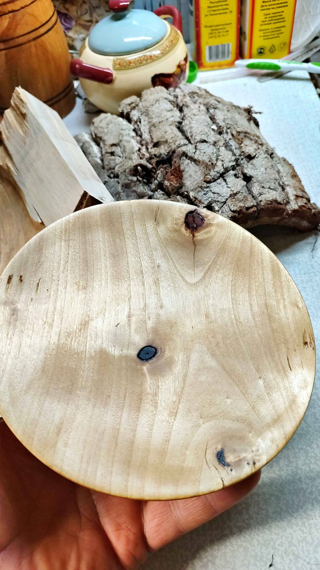 Тарелочка из неизвестной породы дерева. смотреть онлайн