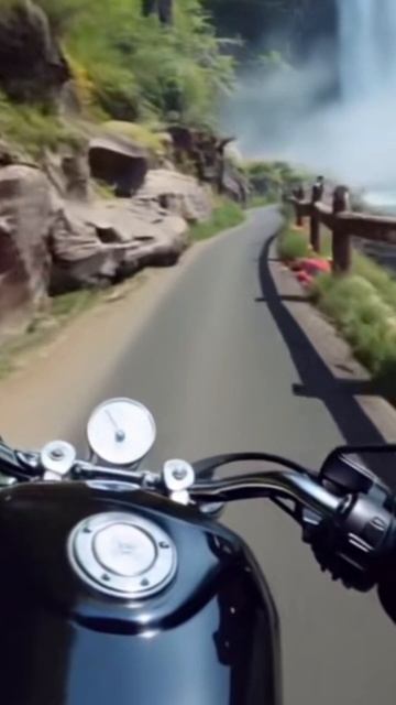 мотоцикл 🏍️ в дали