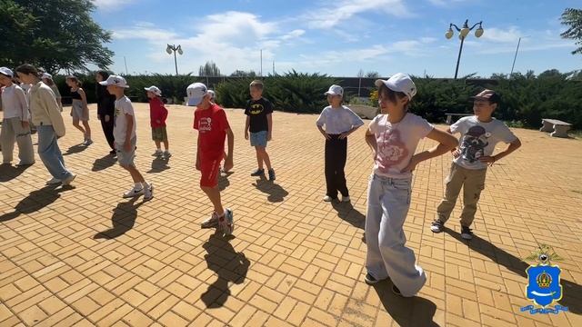 Зарядка со стражем порядка смотреть онлайн