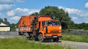 Мусоровоз МКМ-4605 на шасси КамАЗ-53605-62 (К 382 ХТ 22) / Garbage truck KAMAZ MKM-4605.