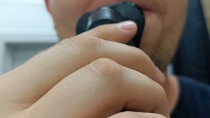 сухое бритье электробритвой Редмонд Redmond S4900