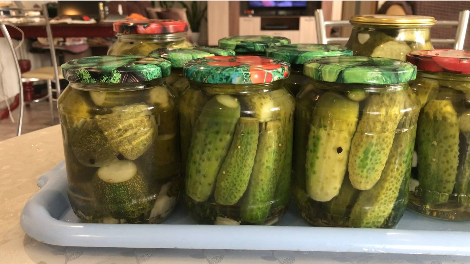 Маринованные огурцы по-венгерски. Пользуюсь им каждый год. смотреть онлайн