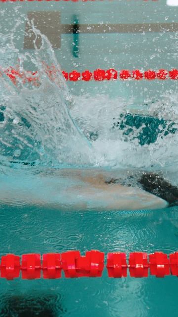 Плавание в бассейне - это источник энергии и здоровья. смотреть онлайн