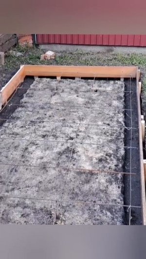 Строительство фундамента под сарай.