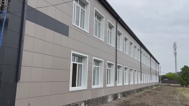 .05-08-2025 г. Капитальный ремонт школы села Натырбово выходит на финишную прямую смотреть онлайн