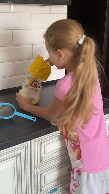 Оладьи из кабачков# нежнейшие и очень вкусные оладьи # учимся готовить вместе