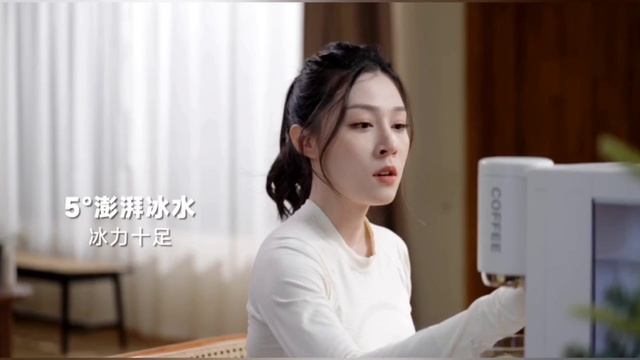 Обзор умной кофемашины с льдогенератором и термопотом 4-в-1 Xiaomi Yimi Ice-Coffee Water Dispenser смотреть онлайн