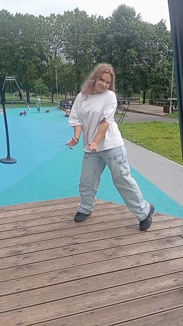 пхпхпххпхпхпхпхпх кофта с зонтиком на полу сказала пока... смотреть онлайн