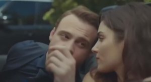 Эда и Серкан Движения