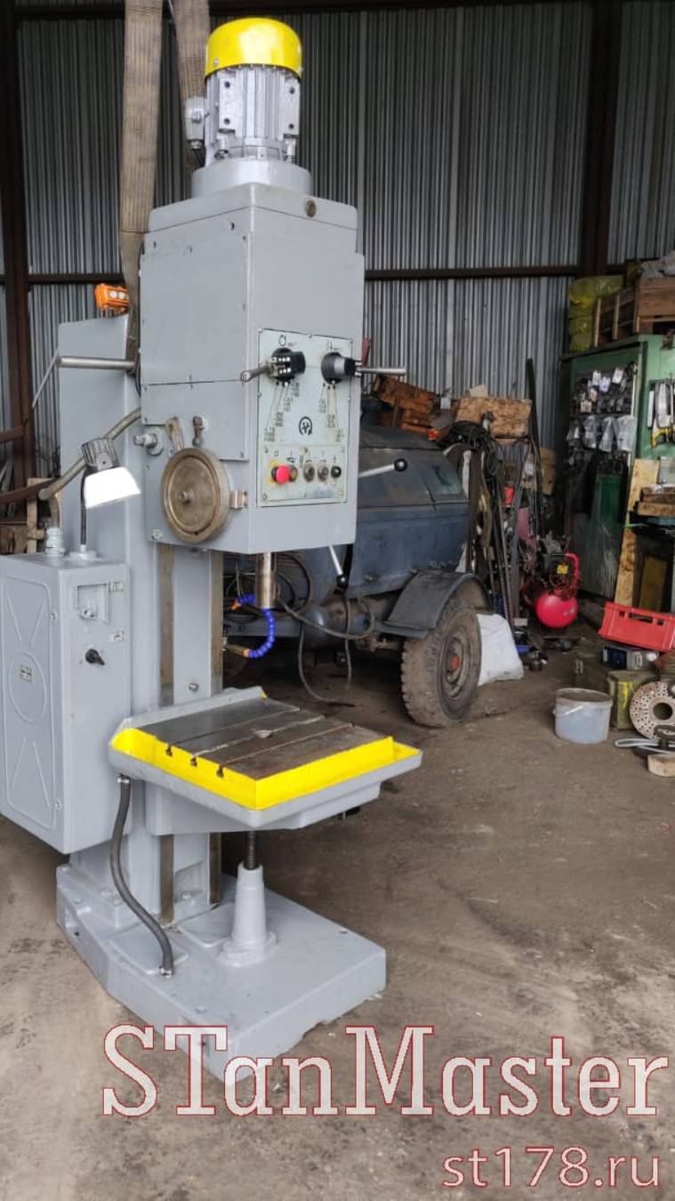 Вертикально-сверлильный станок 2С132 смотреть онлайн
