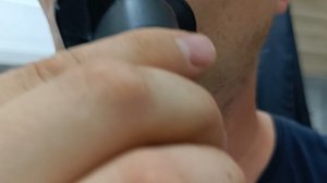 влажное бритье электробритвой Редмонд Redmond S4900